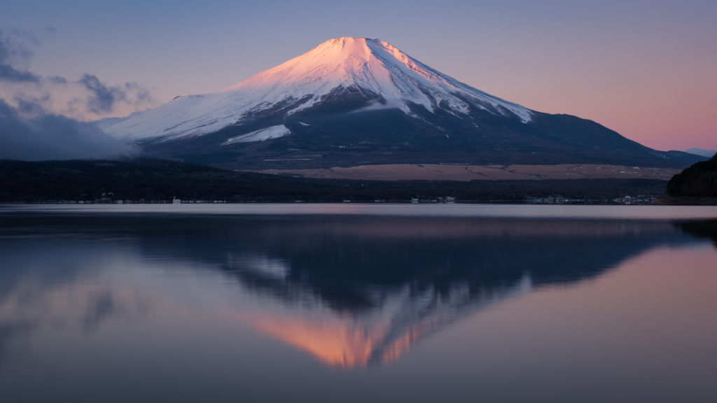 幸運を呼ぶ富士山の壁紙をプレゼント